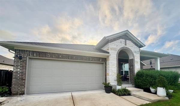 142 Willamette WAY, Kyle, TX 78640