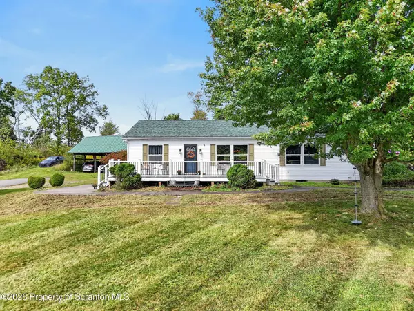11008 Valley View DR, Clarks Summit, PA 18411