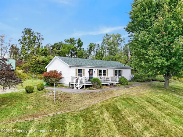11008 Valley View DR, Clarks Summit, PA 18411