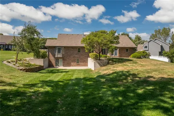 2309 Buckingham ST, St Joseph, MO 64506