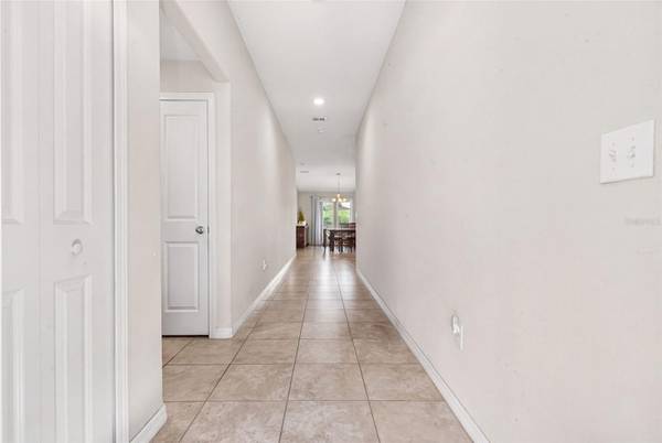 10421 CARLOWAY HILLS DR, Wimauma, FL, 33598 photo 9
