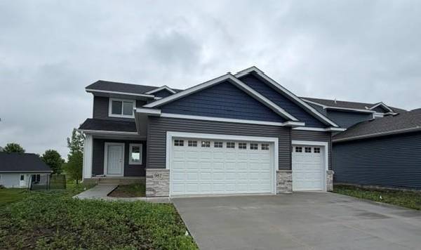 987 45th AVE NE, Saint Cloud, MN 56304