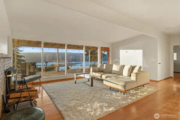 10325 Morris BLVD #Blvd, Steilacoom, WA 98388