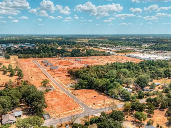 2996 Eli AVE, Choctaw, OK 73020