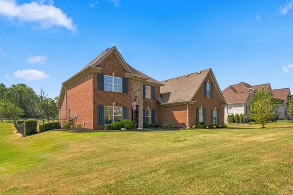 1009 Dillon Ln, Gallatin, TN 37066