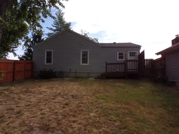 1005 S 3rd ST, Ozark, MO 65721