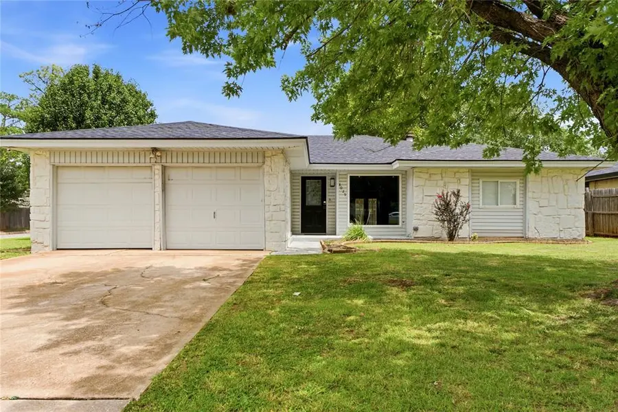 8029 NW 89th ST, Oklahoma City, OK 73132