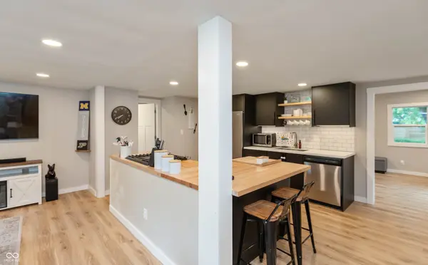 4230 W Varner RD, Brownsburg, IN 46112