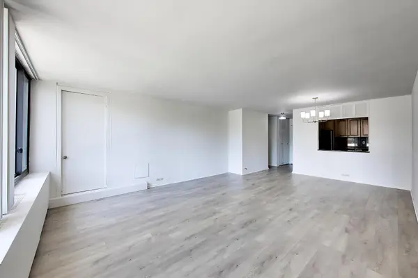 1555 N Sandburg TER #209K, Chicago, IL 60610