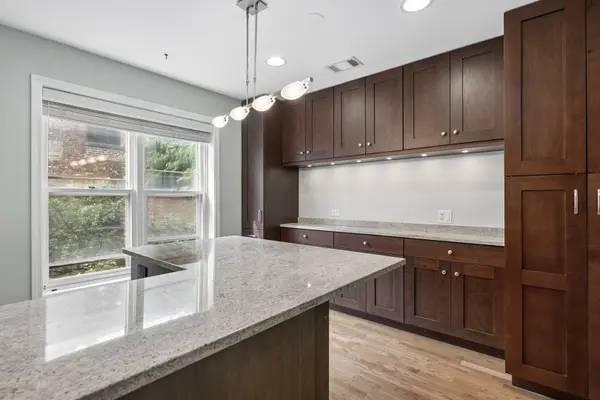 830 Forest AVE #B, Evanston, IL 60202