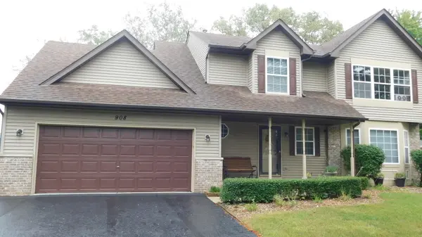 908 Addleman ST, Joliet, IL 60431