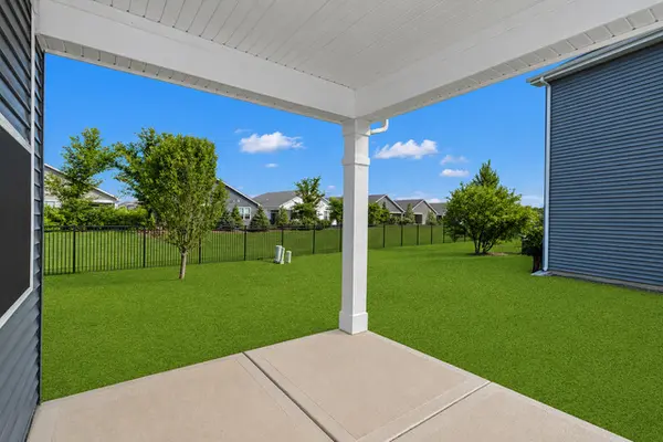 2371 Cannon DR, Pingree Grove, IL 60140