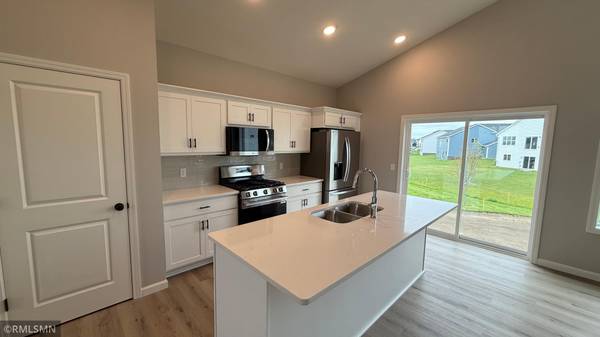 2779 Ivy AVE NE, Saint Michael, MN 55376