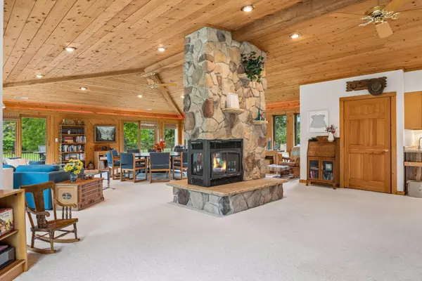 713 Terrier LN #A, Somerset, WI 54025