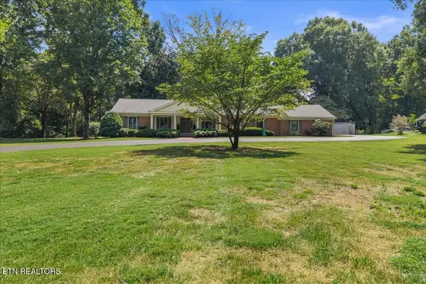 1121 Woodward Ave, Athens, TN 37303