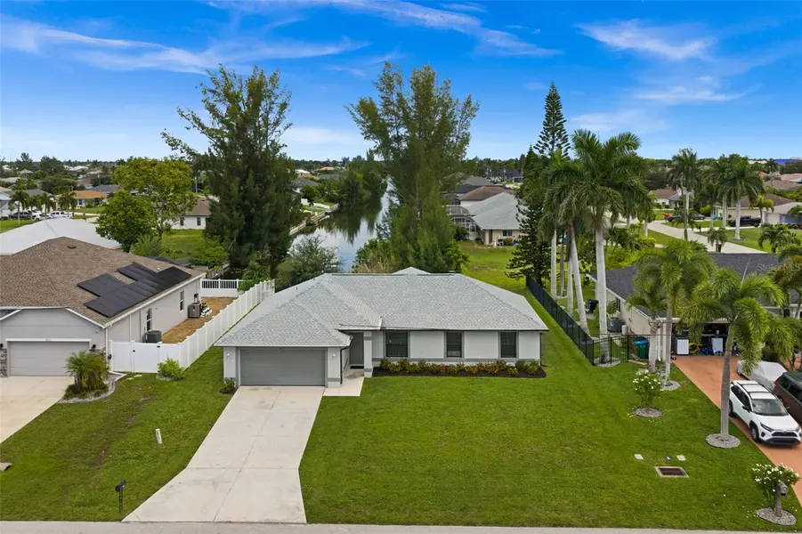 2217 SW 7TH PL, Cape Coral, FL 33991