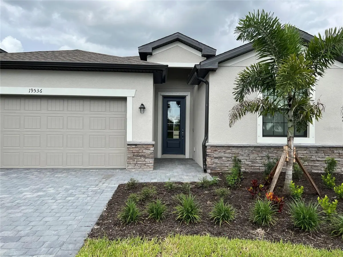19536 FISHHAWK TRL, Venice, FL 34293