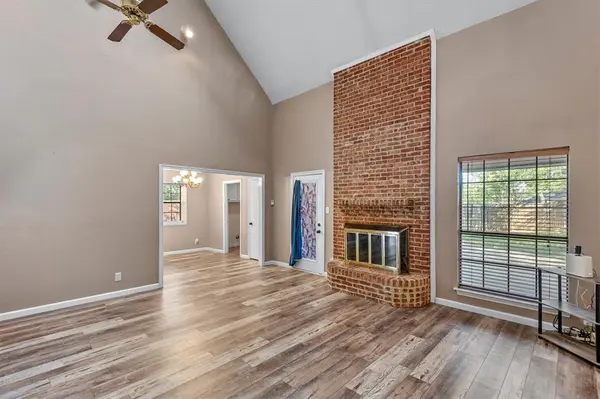 4917 Rockford Court, Arlington, TX 76017