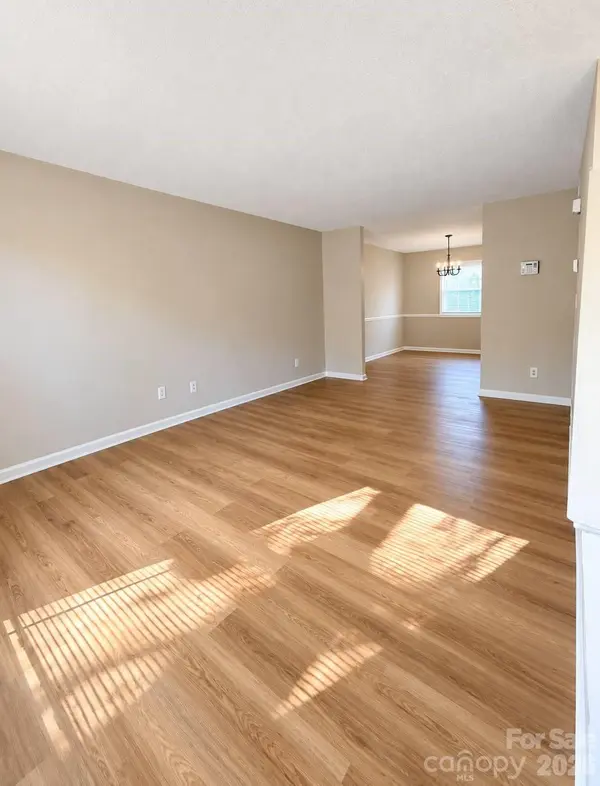 7916 Shady Oak TRL, Charlotte, NC 28210