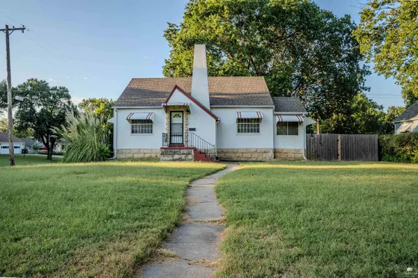 538 W Walnut ST, Junction City, KS 66441