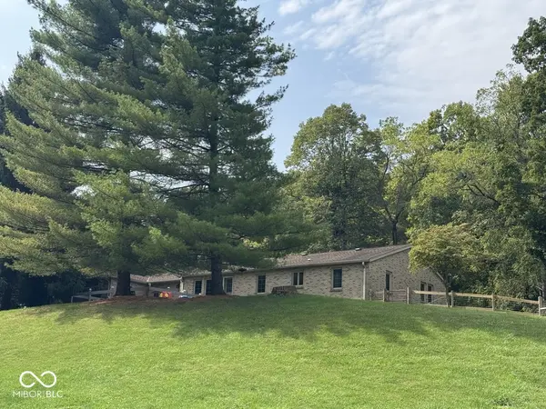 5861 S Spiceland RD, Spiceland, IN 47385