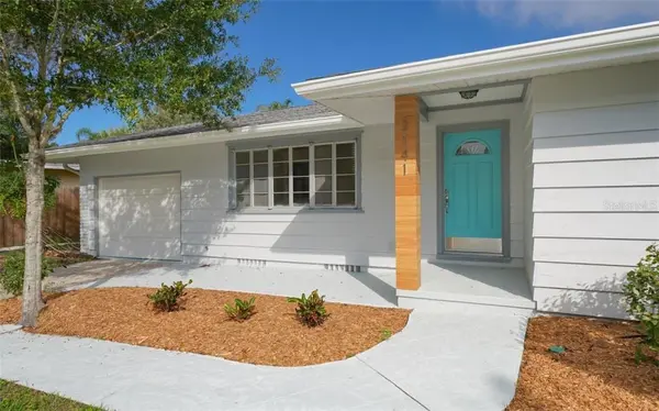 2141 SUNNYSIDE LN, Sarasota, FL 34239