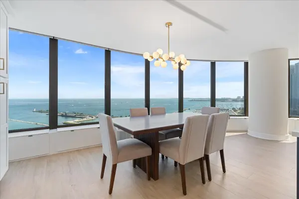 505 N Lake Shore DR #2110-11, Chicago, IL 60611