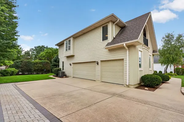 24735 Illini DR, Plainfield, IL 60544