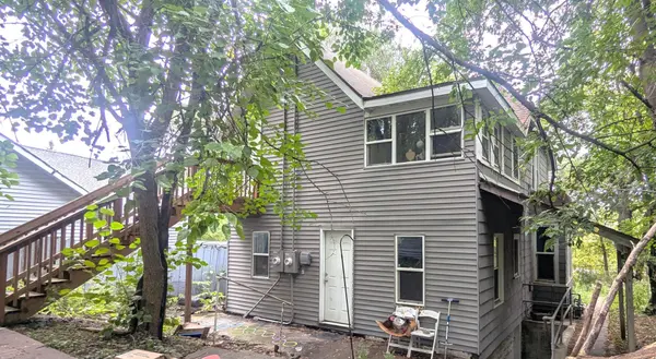 1621 Concord ST N, South Saint Paul, MN 55075