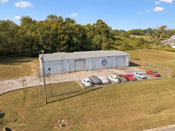 2501 Precast Drive #N, Columbia, TN 38401