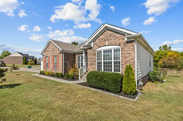 1012 Solomon Ln, Spring Hill, TN 37174