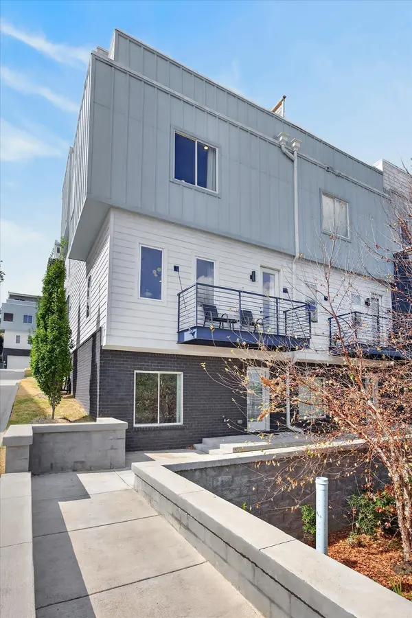 2133 Goodrich Ave, Nashville, TN 37218