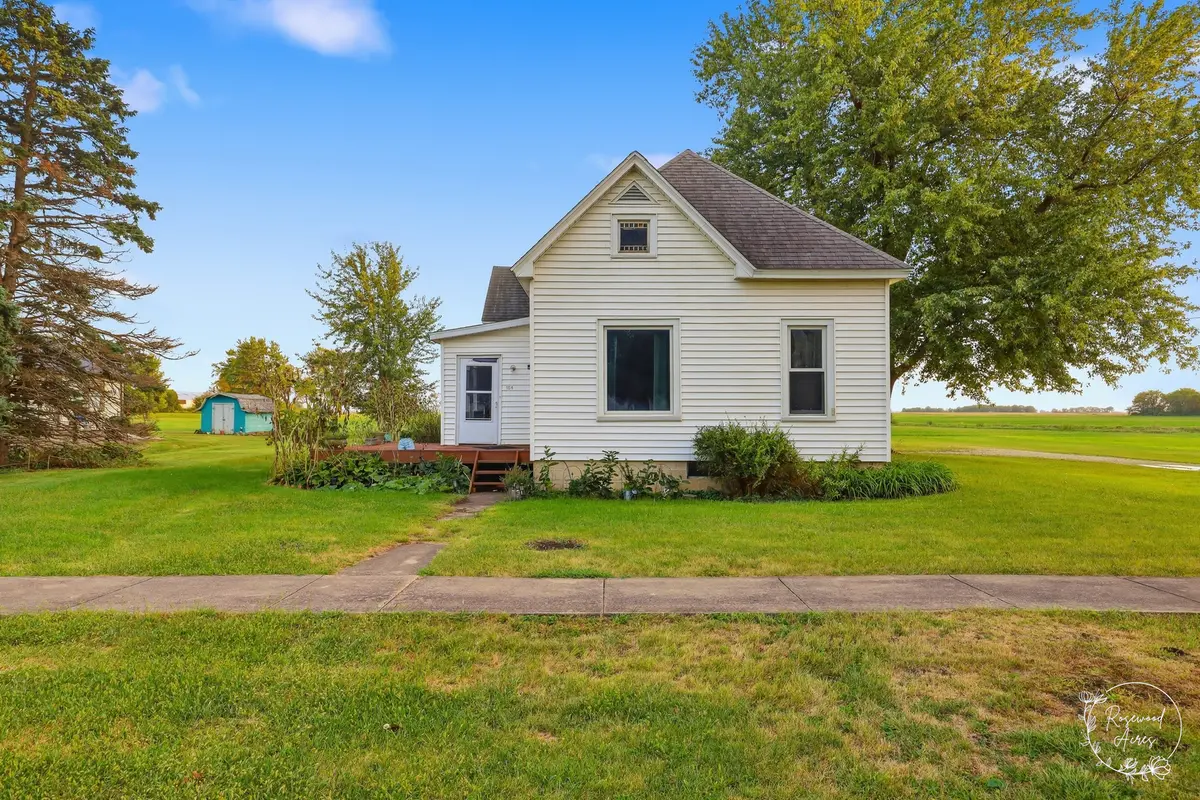 104 E Cleveland ST, Cullom, IL 60929