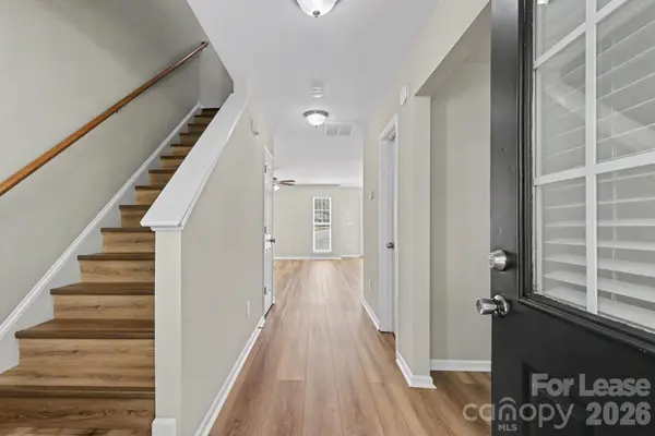 8011 Rolling Meadows LN, Huntersville, NC 28078