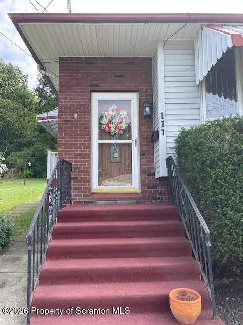 111 Garwood DR, Scranton, PA 18505