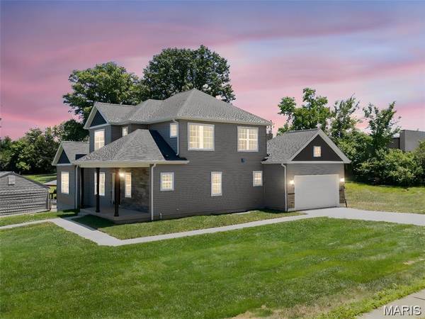 106 Highview DR, Ballwin, MO 63011