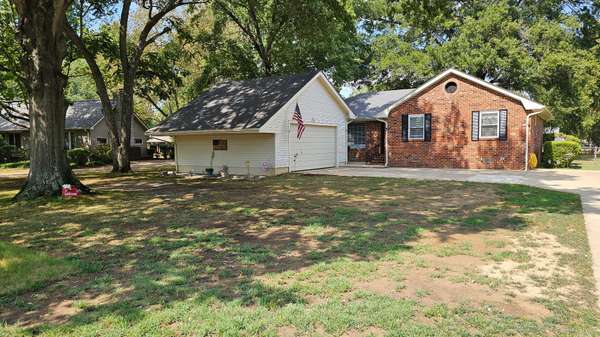 2407 Stoneville Street, Dyersburg, TN 38024