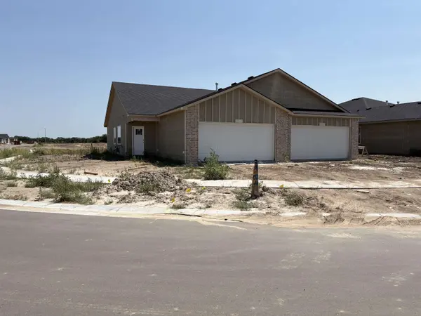 2904 S Denene St, Wichita, KS 67215