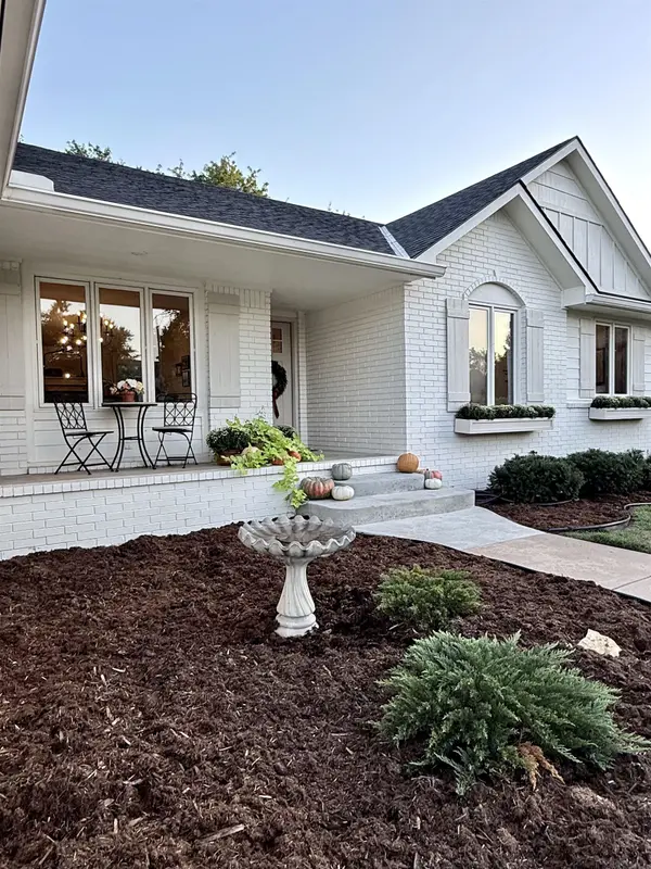 10509 W Westport, Wichita, KS 67212