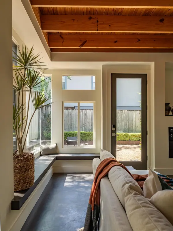 1001 Daniel DR, Austin, TX 78704