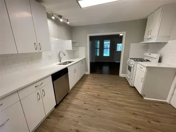 607 N Main ST, Burnet, TX 78611