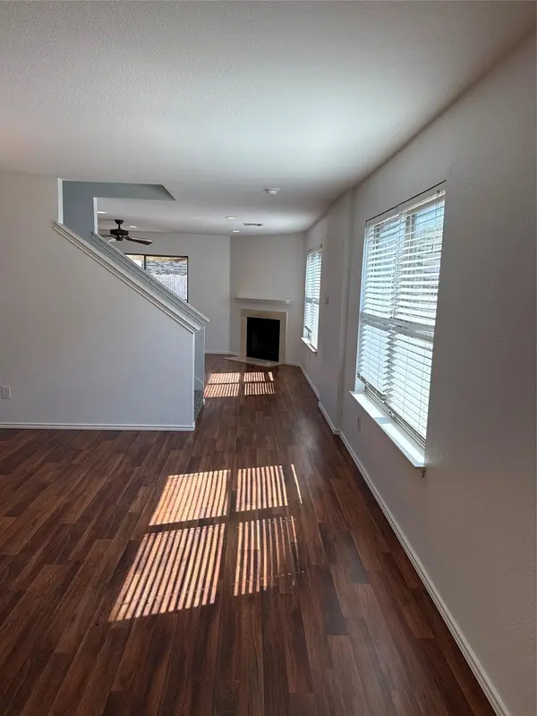 2114 Cottontail DR, Leander, TX 78641
