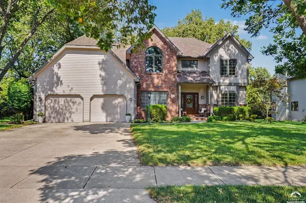 4708 Muirfield DR, Lawrence, KS 66047