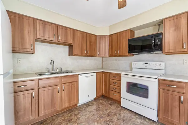 2021 Ohio Ave, Superior, WI 54880