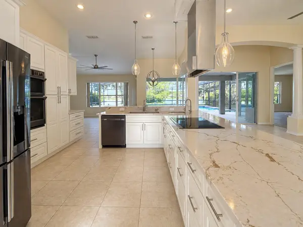 13535 BLUEWATER CIR, Orlando, FL 32828