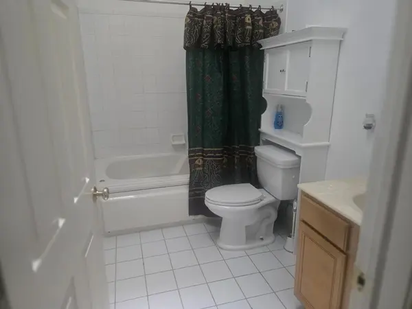 4611 S Lake Park AVE, Chicago, IL 60653