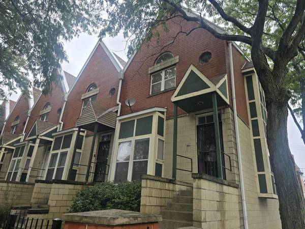 4611 S Lake Park AVE, Chicago, IL 60653