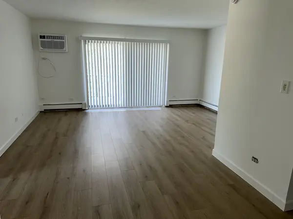 10S453 Echo LN #5, Willowbrook, IL 60527