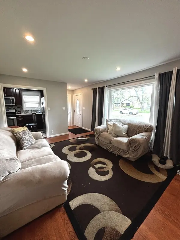 333 S YALE AVE, Addison, IL 60101