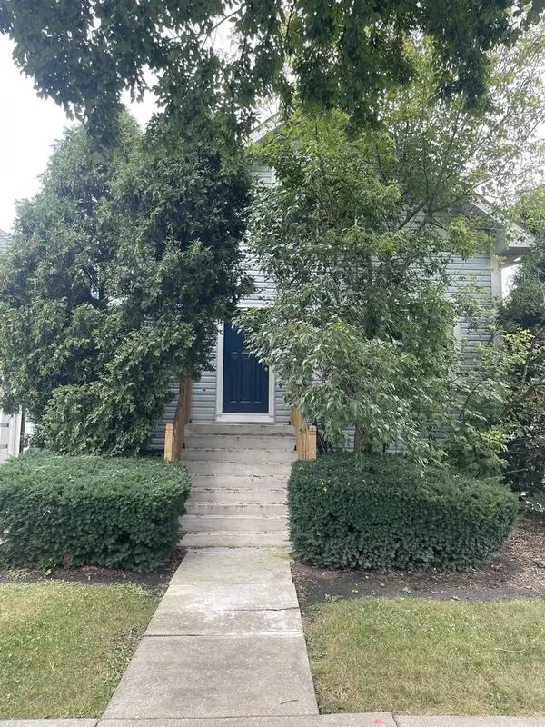 1032 S Ridgeland AVE, Oak Park, IL 60304